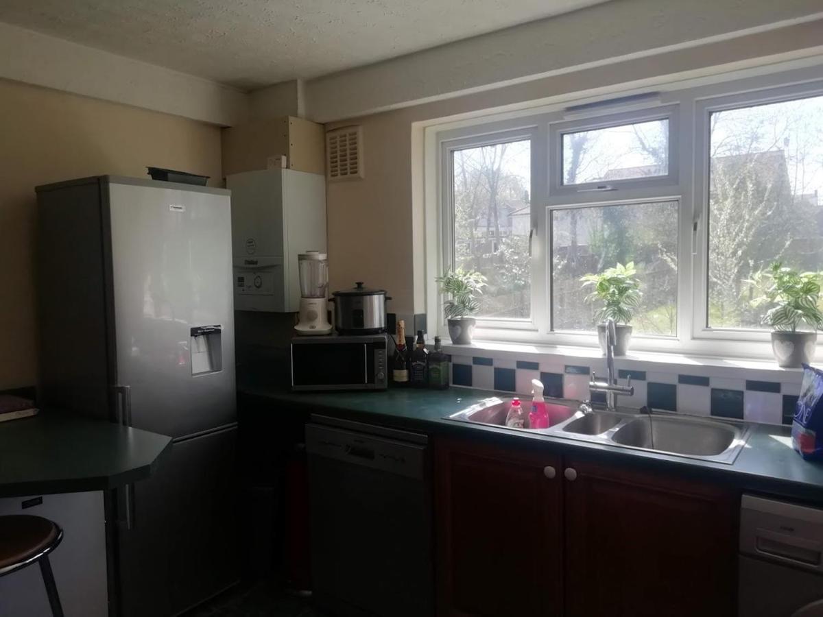 Cozy Loft In Bushey, 20 Mins By Train To Euston London Lejlighed Eksteriør billede