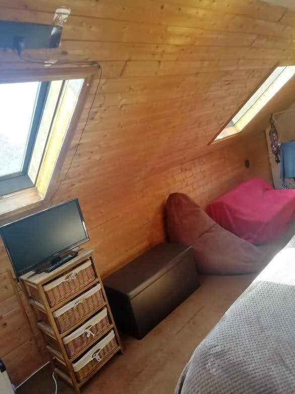 Cozy Loft In Bushey, 20 Mins By Train To Euston London Lejlighed Eksteriør billede