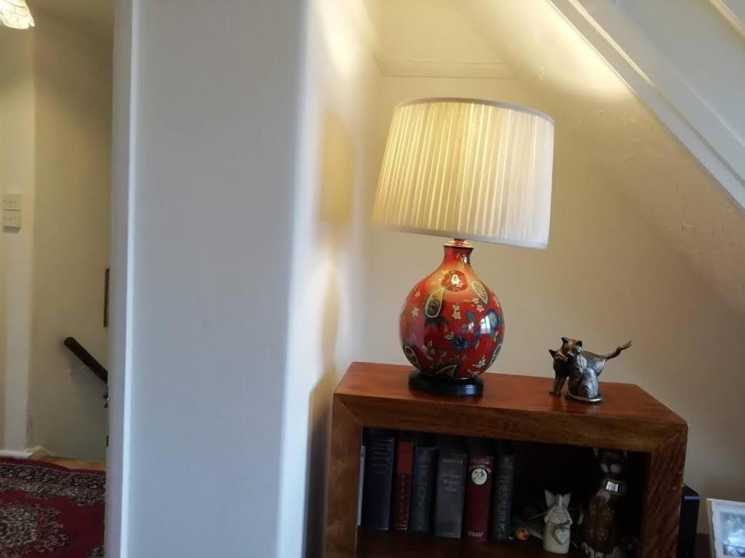 Cozy Loft In Bushey, 20 Mins By Train To Euston London Lejlighed Eksteriør billede